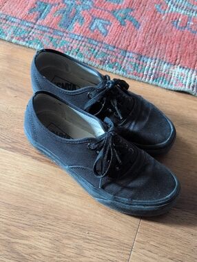 Black vans